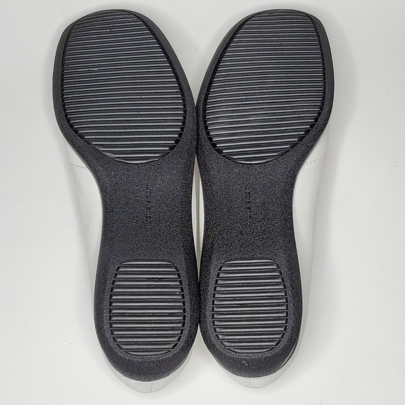 Trotters Jenkins Shoes White Bright Multi Flats - Picture 2 of 3